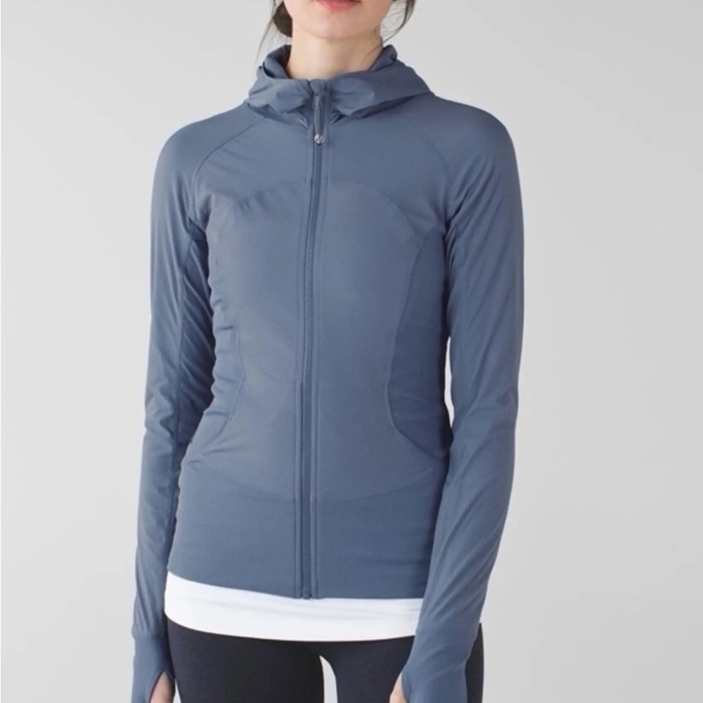 lululemon athletica In Flux Reversible Jacket in Slate Blue